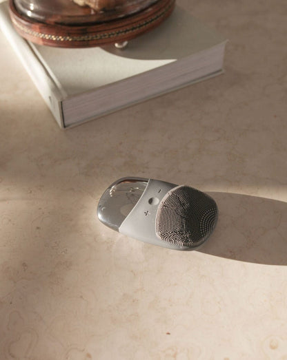 Sonic Cleansing Brush