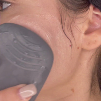 Sonic Cleansing Brush